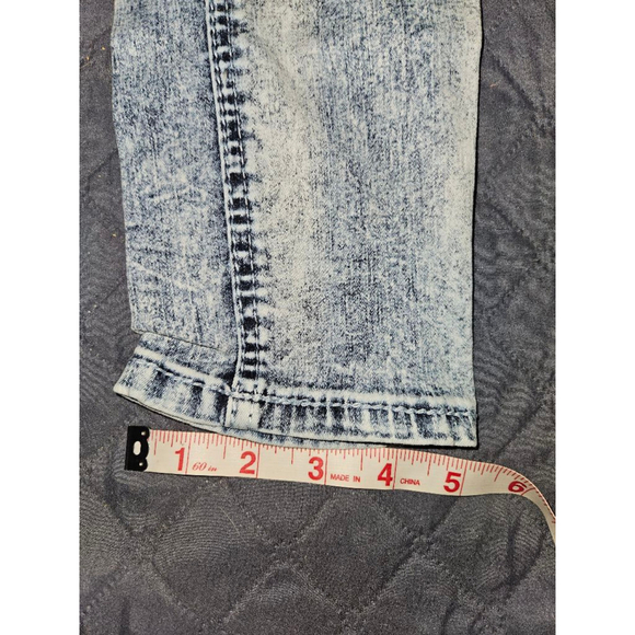 Women's (Juniors) No Boundaries Denim Jeans Size 9 Blue Acid Wash - Picture 12 of 12